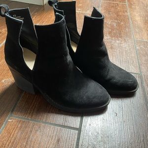 Black boots